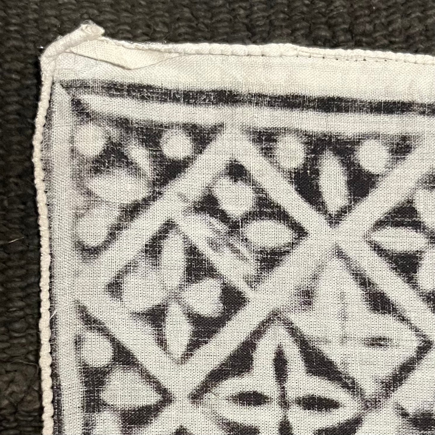 ジャイプールの草木染ハンカチ D