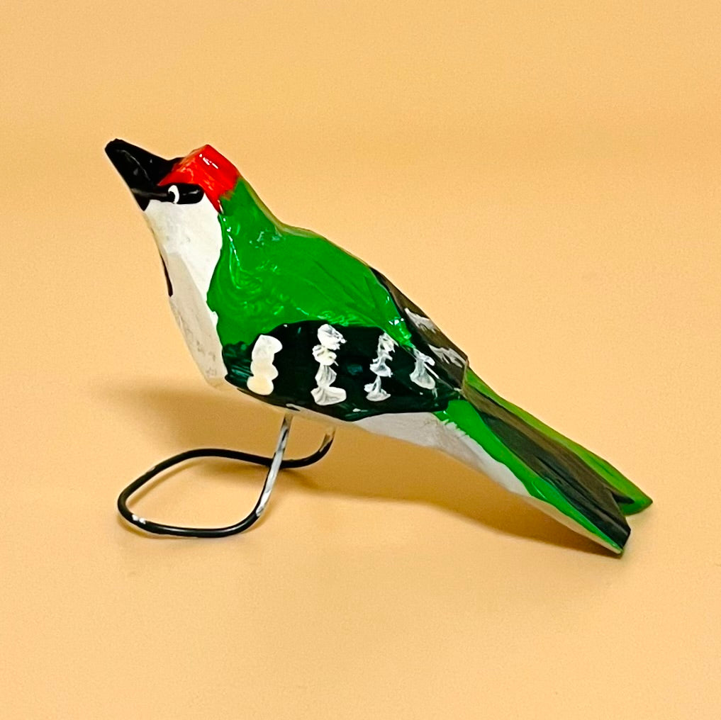 ポーランド 木彫の小鳥