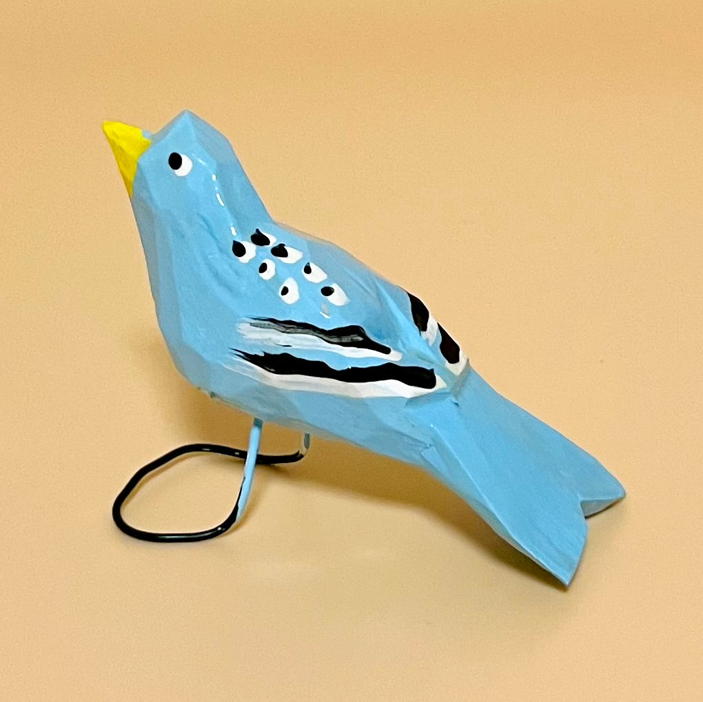 ポーランド 木彫の小鳥