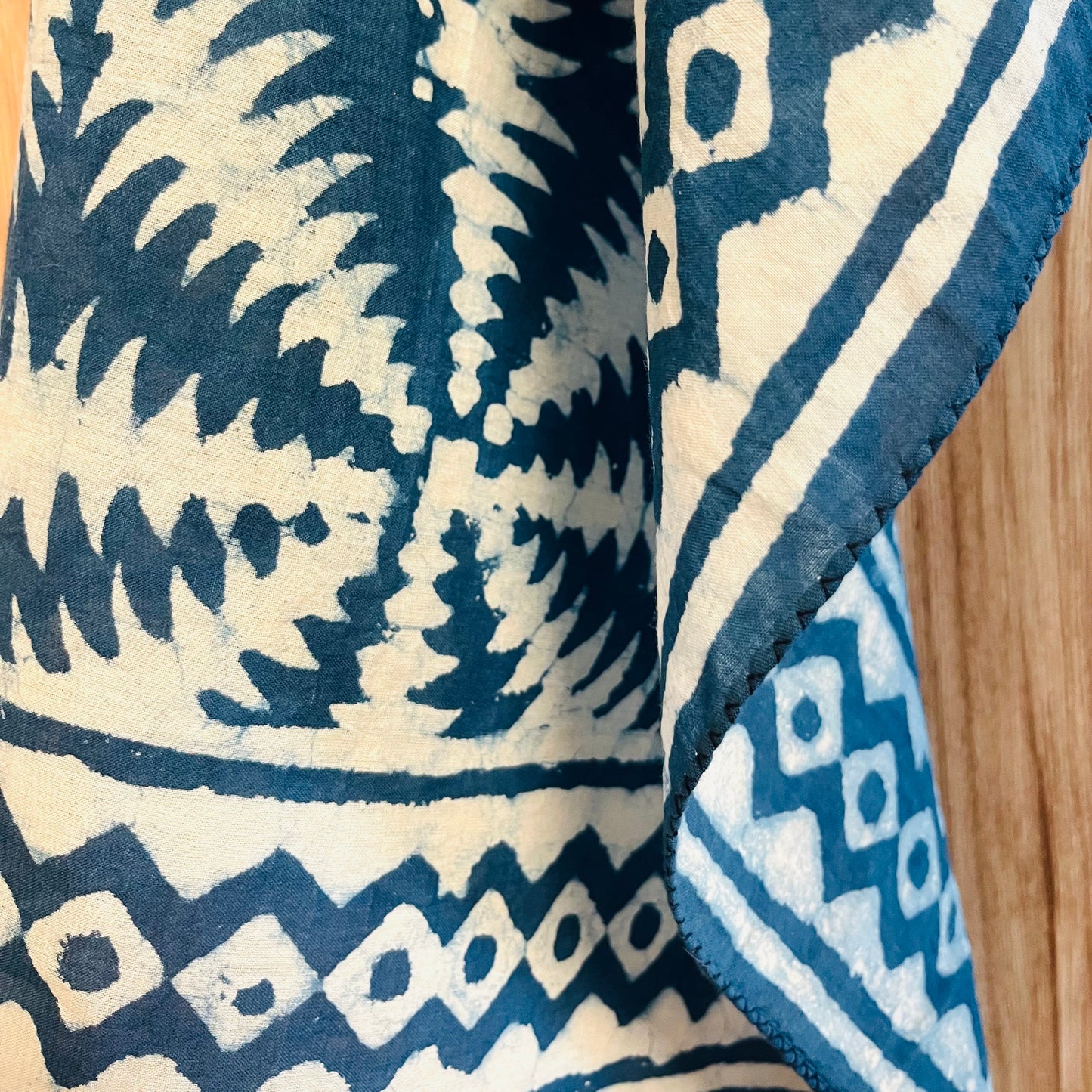 ジャイプールのブロックプリントハンカチ シダ(青)