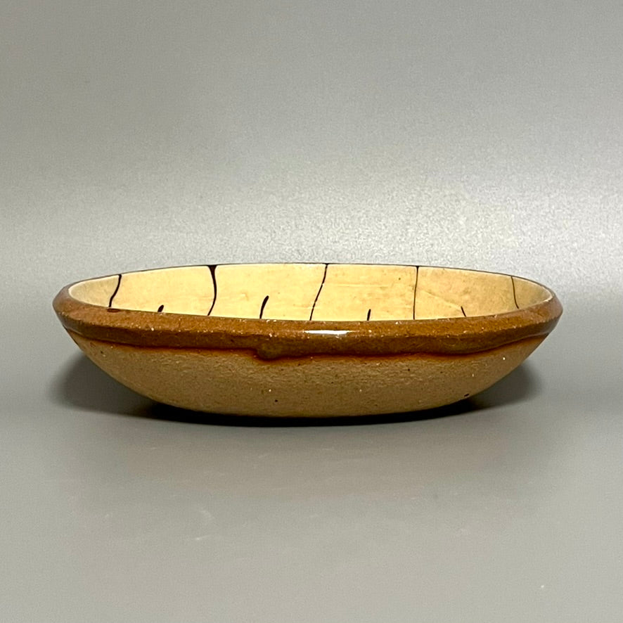 齊藤十郎 スリップ 楕円小皿 A