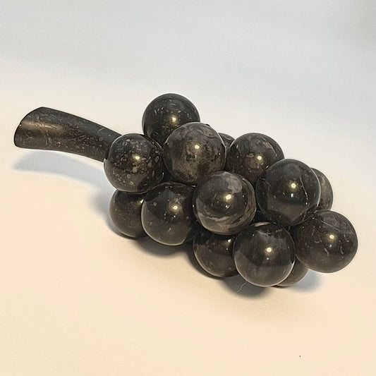 葡萄の置き物　黒