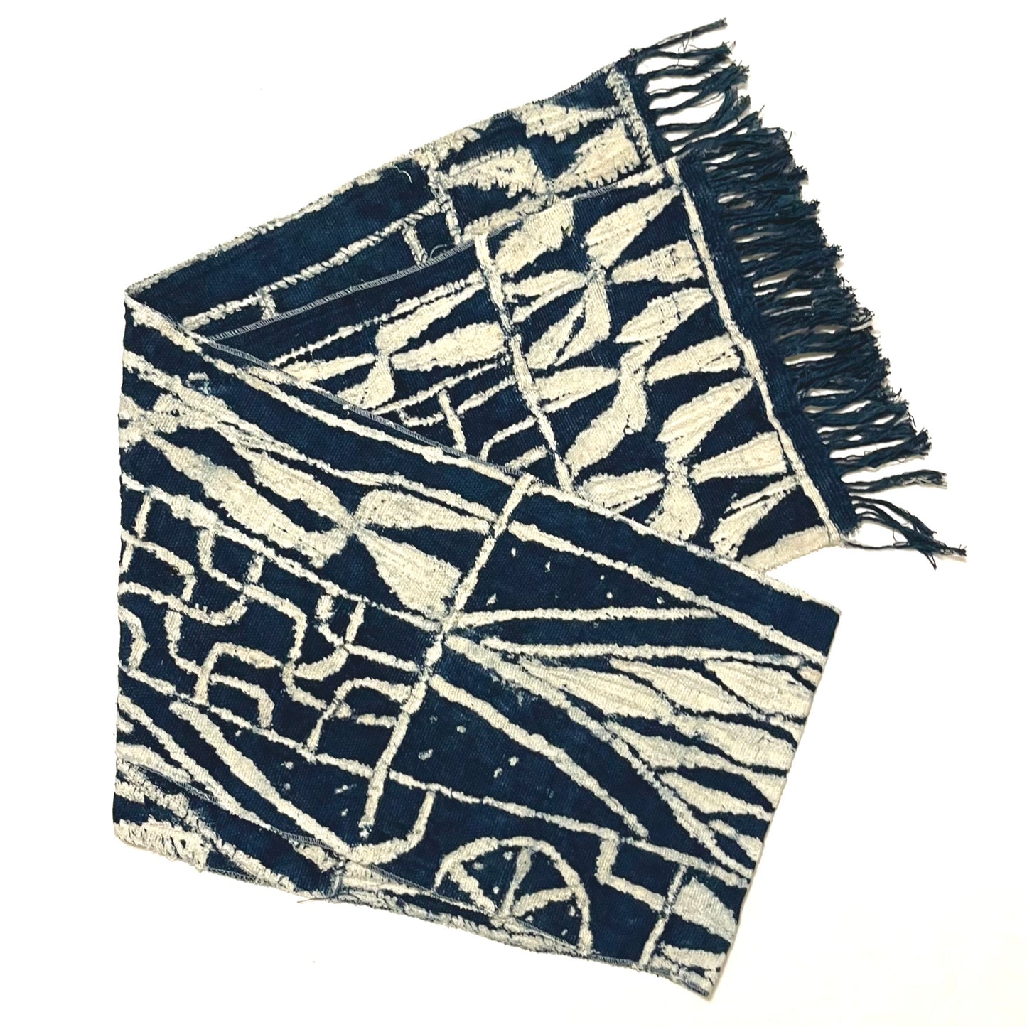 バミレケ族の藍染布 Ndop