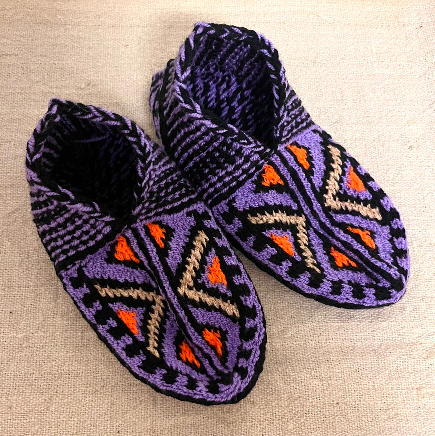 イラン マースレー村の手編み靴下