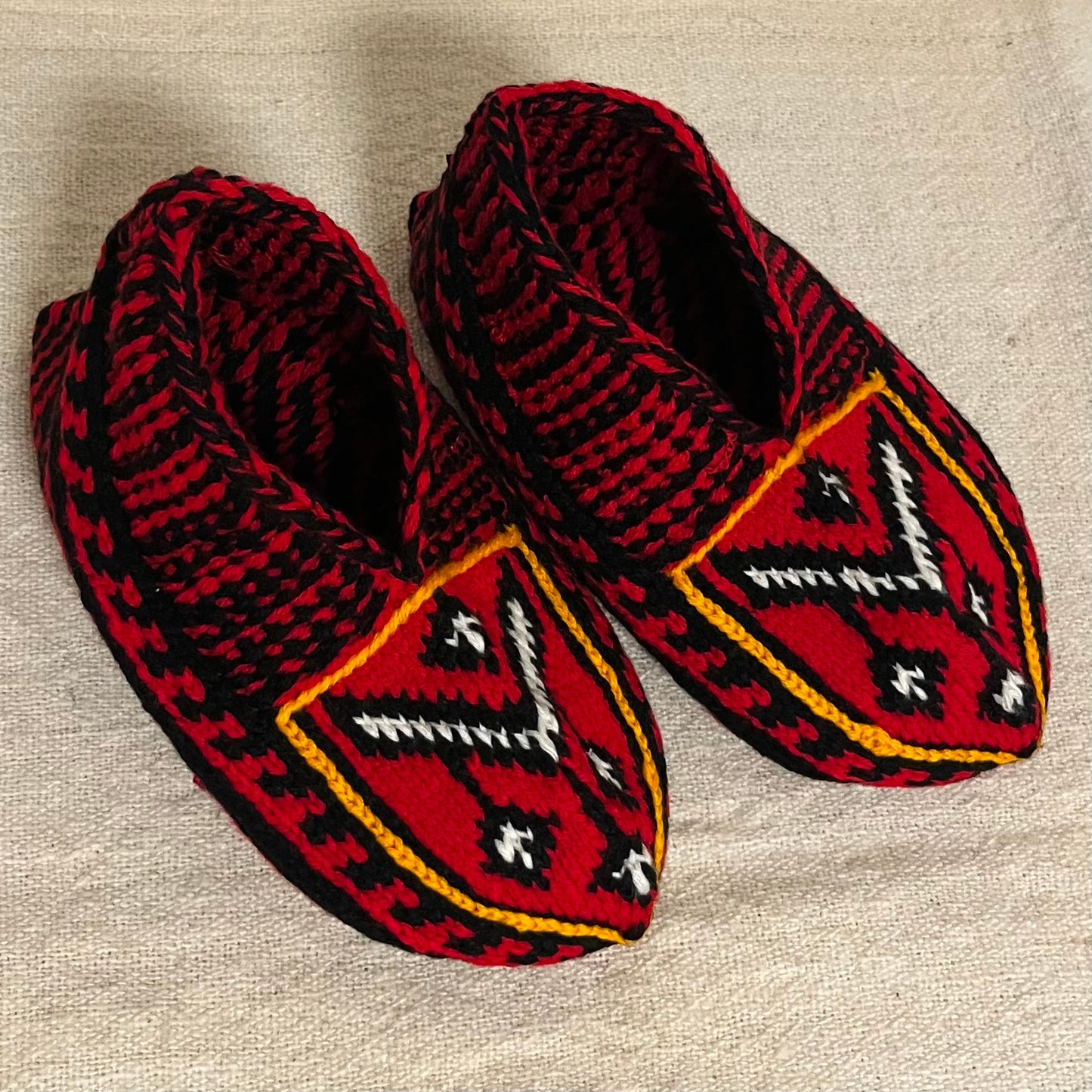 イラン マースレー村の手編み靴下