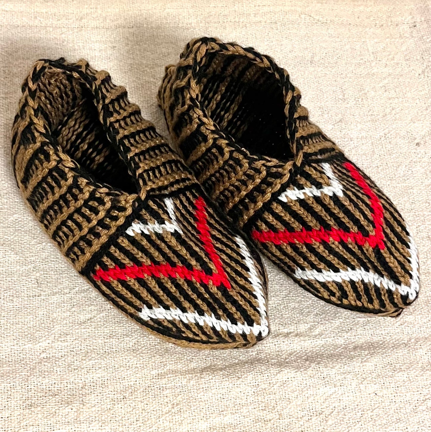 イラン マースレー村の手編み靴下