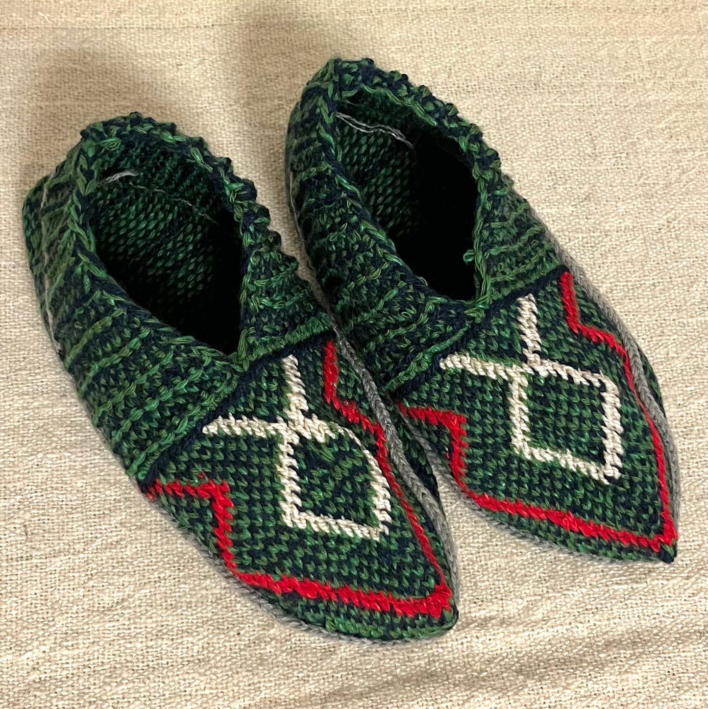 イラン マースレー村の手編み靴下