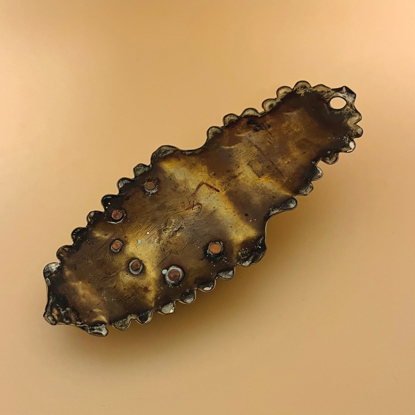 ドイツ 真鍮の聖水盤（壁掛け）