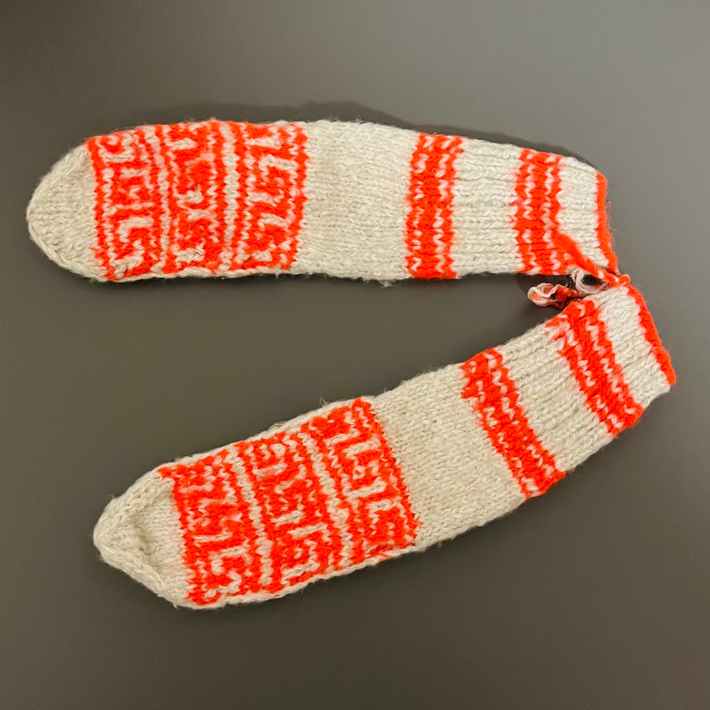 インド マナリの手編み靴下