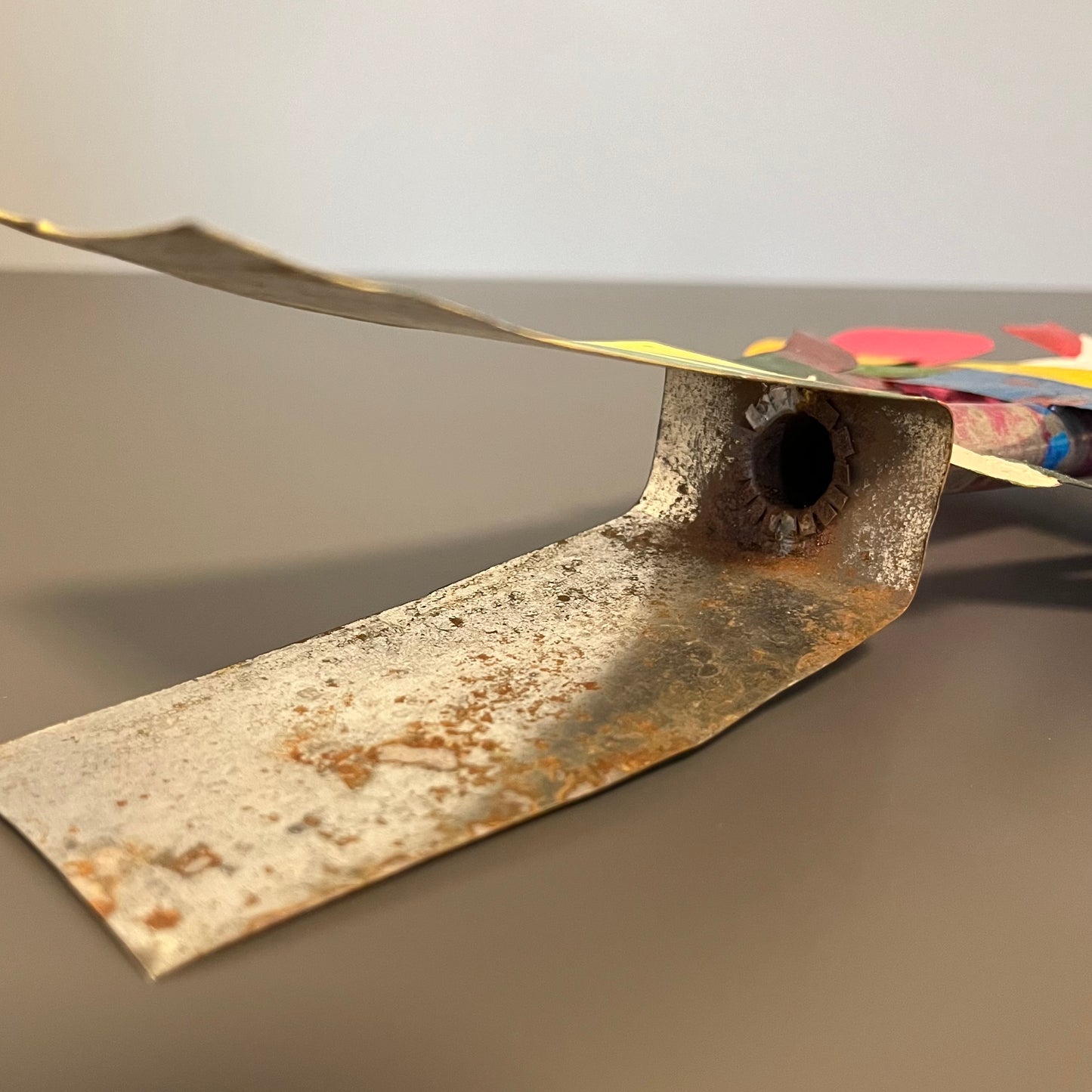 ブリキの十字架 H