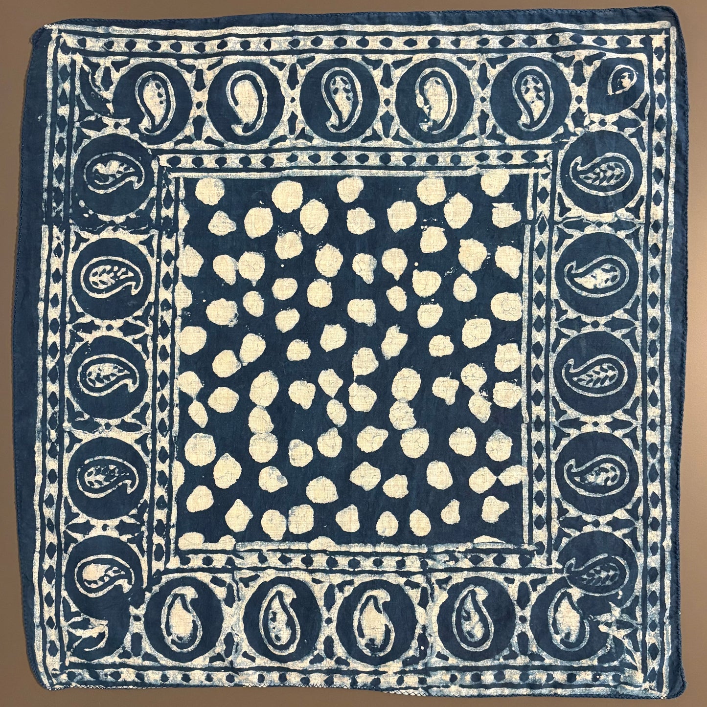 ジャイプールのブロックプリントハンカチ 玉（青）